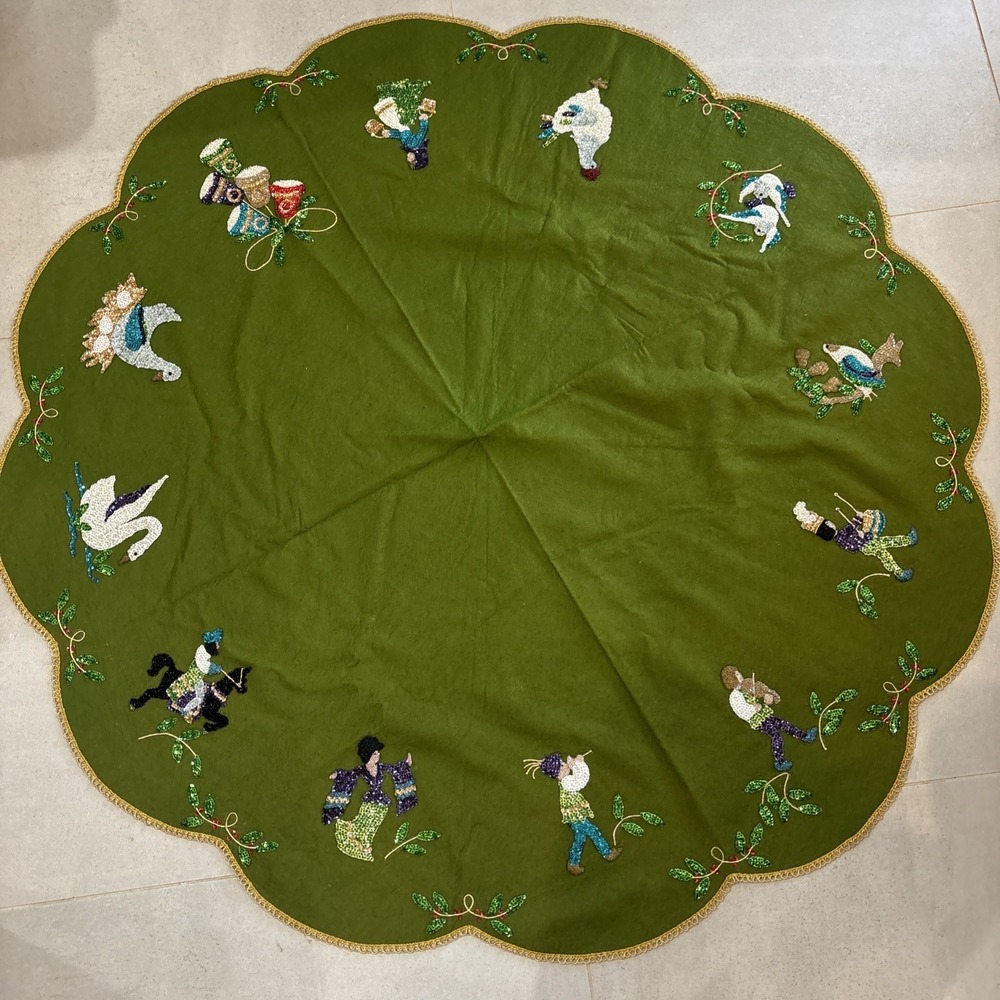 MCM Bucilla 12 Of Days Christmas Tree Skirt Table Cloth Felt Sequins Trim 58"